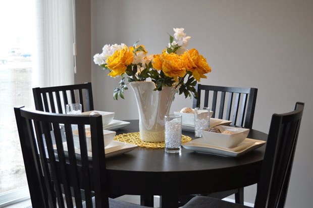 Dining Room Centerpieces Ideas