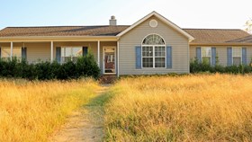 What Can Negatively Impact Curb Appeal?